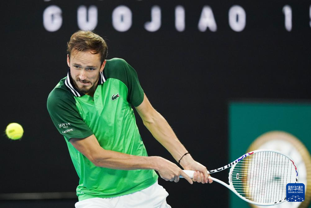 他以节奏见 他以节奏见